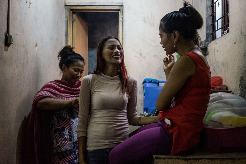 El tifón de deshonra: cómo el desastre ha sumido a toda una generación de Filipinas en la prostitución