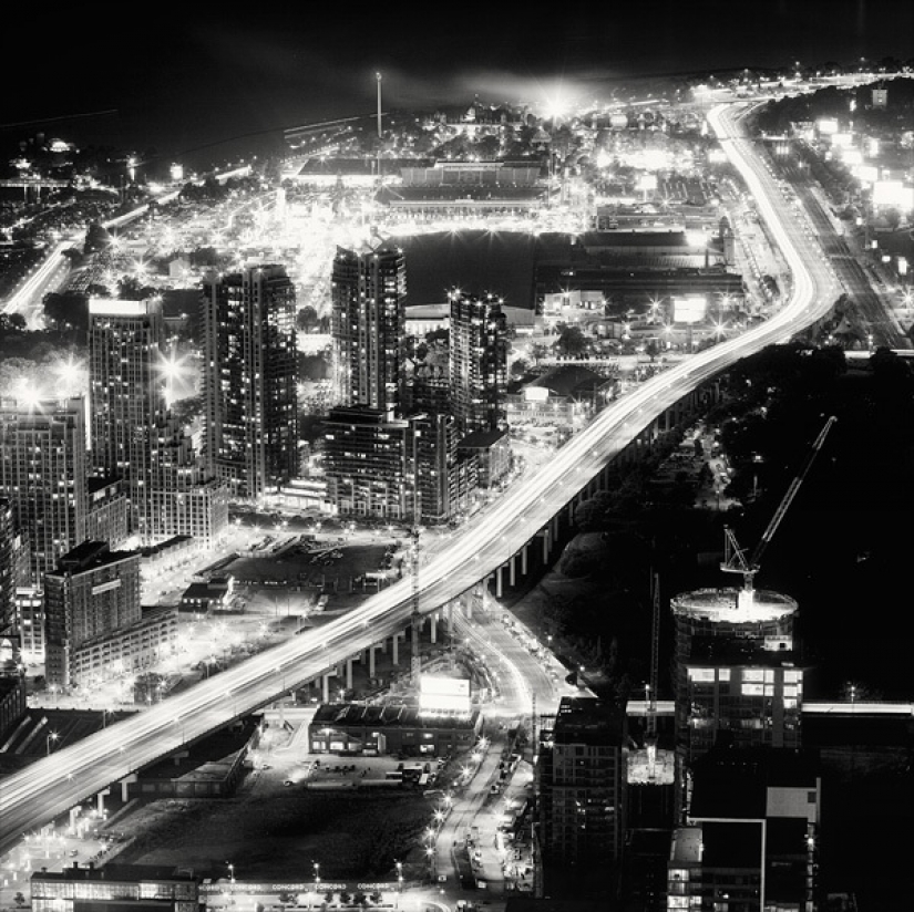 En blanco y negro de la belleza de las grandes ciudades