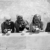 Este loco, vivo en Londres foto en blanco y negro de la década de 1930-erótico