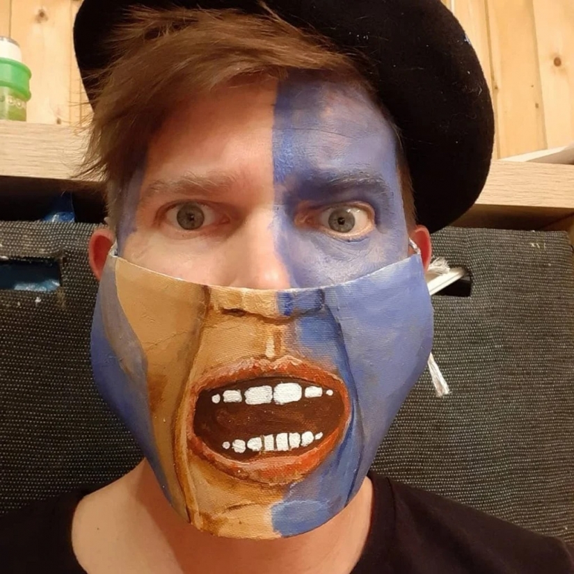 Every day new mask: challenge Austrian artist continues!