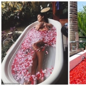 Floral tentación: caliente instagram-belleza fotografiado desnudo entre los pétalos