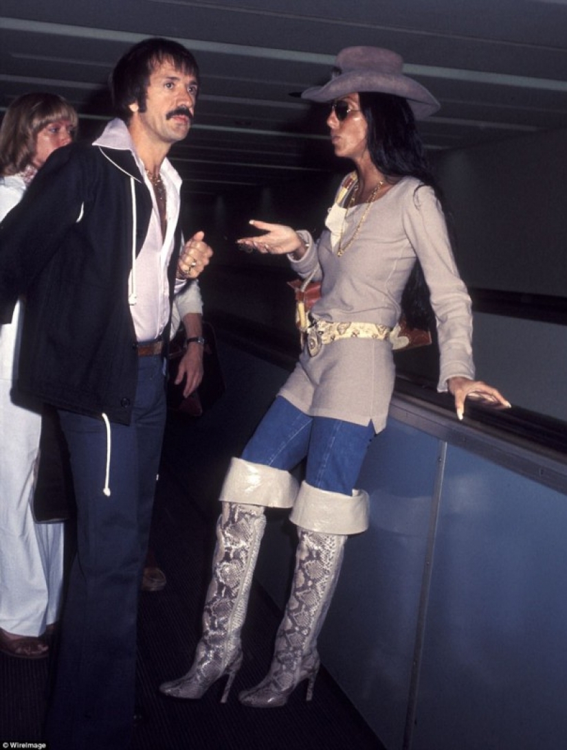Furs, cigars and the paparazzi: how celebs traveled in the 70's