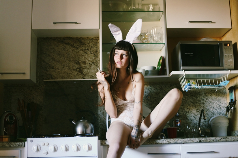 Happiness as a habit: Nude from Brazilian Naomi Yaman
