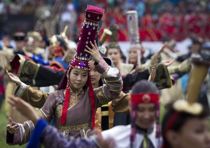 Hermoso y atractivo: el reconocimiento de la federación de rusia chico acerca de las niñas de Mongolia