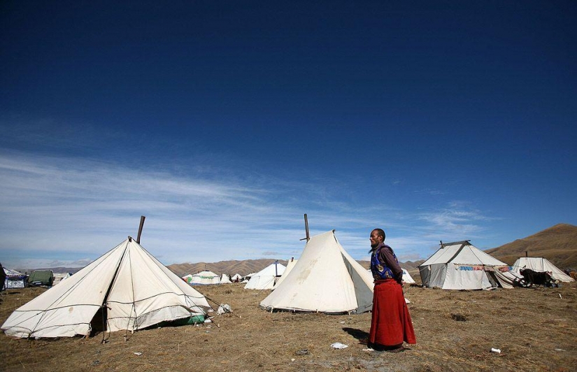 How is "sky burial" in Tibet