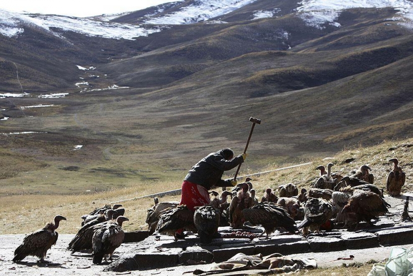 How is "sky burial" in Tibet