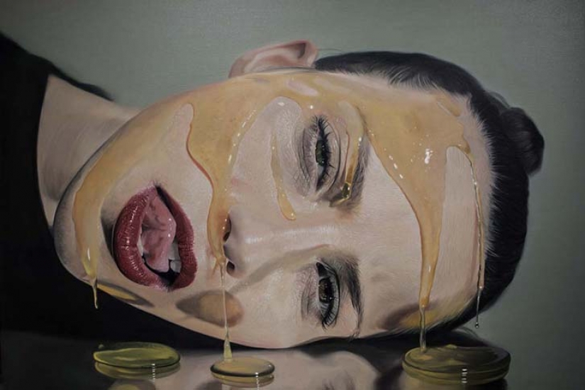 Hyperrealism in the paintings of Mike Dagrosa