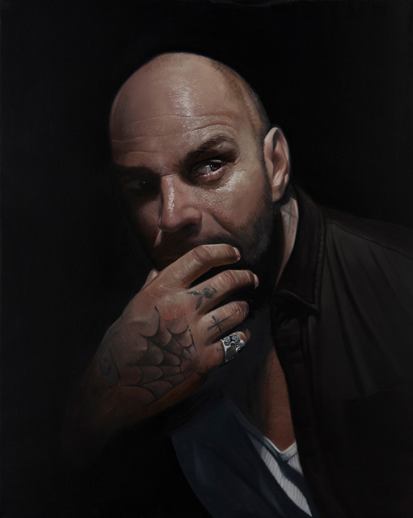 Hyperrealism in the paintings of Mike Dagrosa