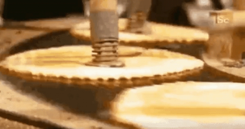 Hypnotizing and incredibly nice looking gifs about how to make food