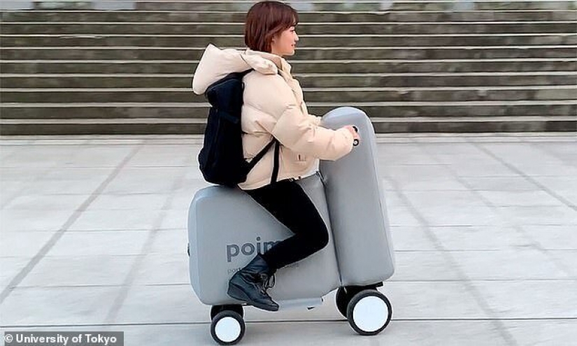 In Japan created a bouncy electro-scooter that easily fits in a backpack