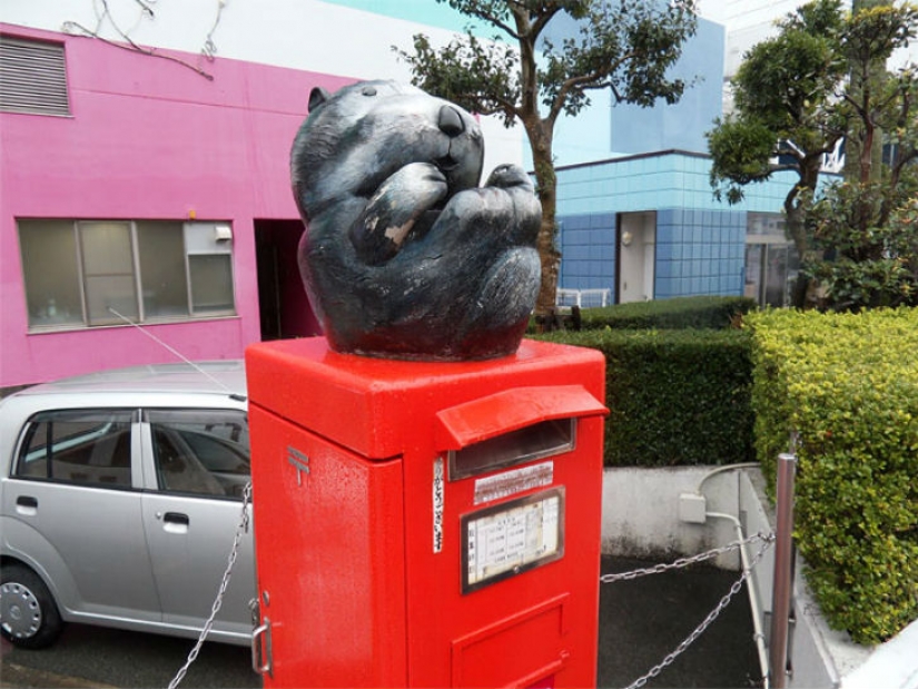 Incluso los buzones de correo en Japón, así, muy extraño