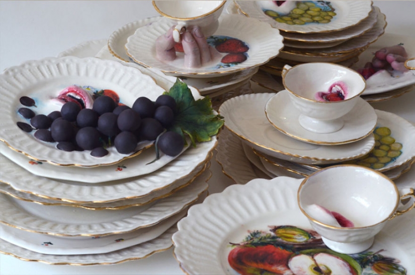 Israeli sculptor creates ceramic tableware that can run away from you