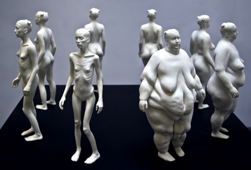Issues of identity: provocative sculptures of naked women