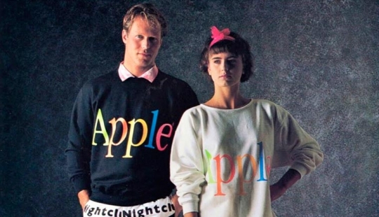 It turns out that without Steve jobs in the 1980s, years Apple was selling clothes