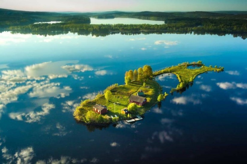 La belleza de las cuatro estaciones en una pequeña isla finlandesa de Largo Rock