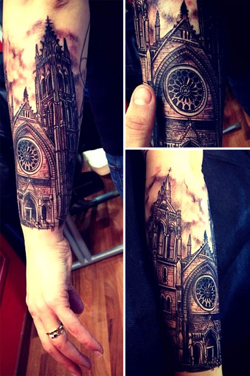 La ciudad por encima de la suela: exquisita arquitectura del tatuaje