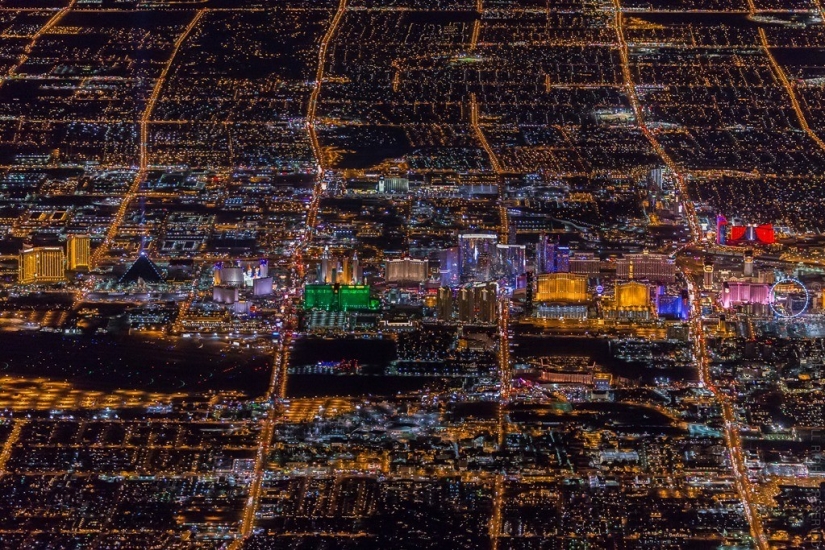 La noche de Las Vegas desde una altura