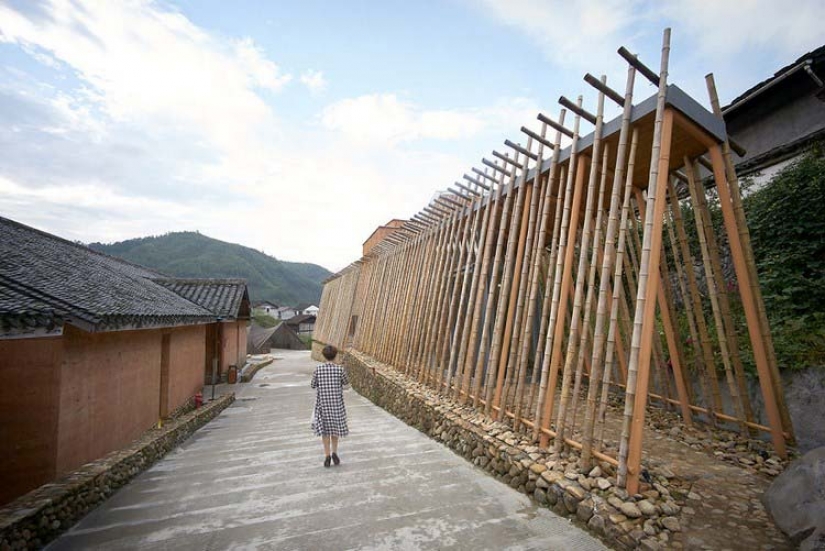 La respuesta China a ladrillo: en China, el bambú ha construido una mini-ciudad