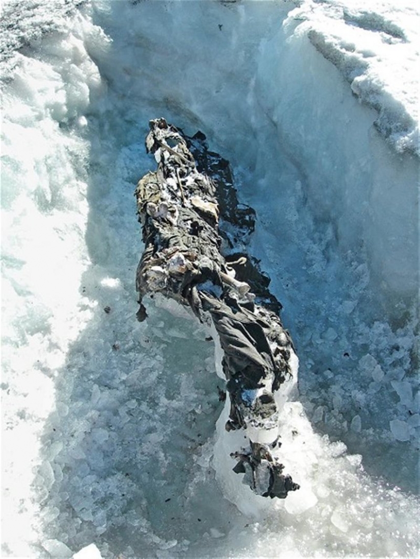 Lo que sucede bajo el hielo: el más temible de 12 resultados en los glaciares