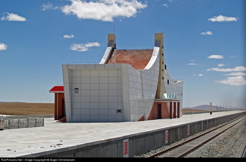 Los Chinos construyeron un ferrocarril para el Tíbet