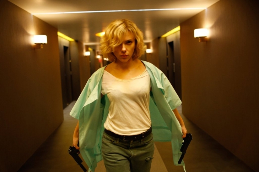"Lucy": 7 datos curiosos sobre el papel de la sexy Scarlett Johansson