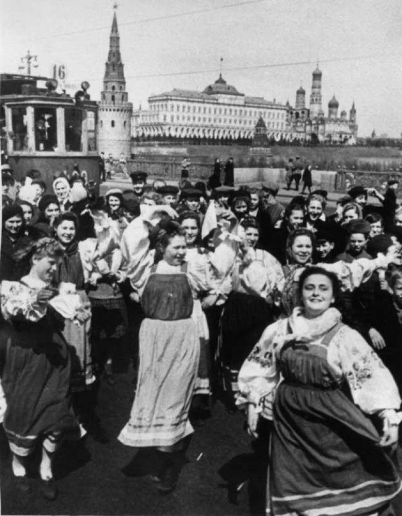 Masterpieces of Soviet photography
