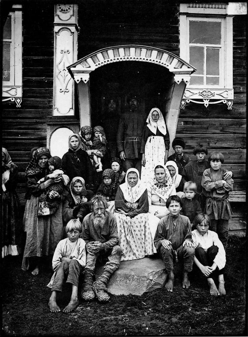 Maxim: photos of tsarist Russia