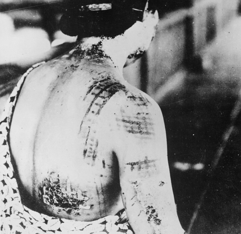 Más brillante que mil soles: 20 terrible tiros en la memoria de la explosión nuclear en Hiroshima