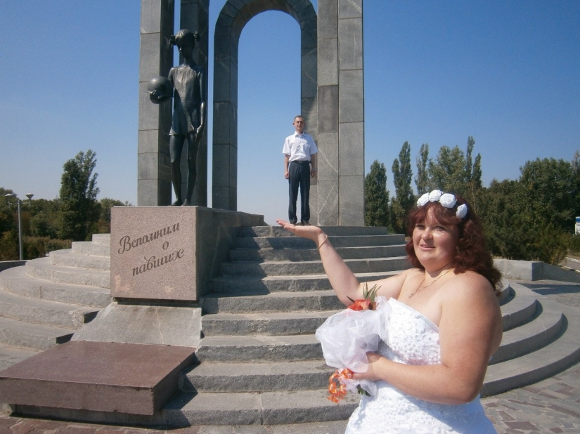 Más salvajes de thrash en la oscuridad de la juerga: "mejores" fotos de la boda de Rusia