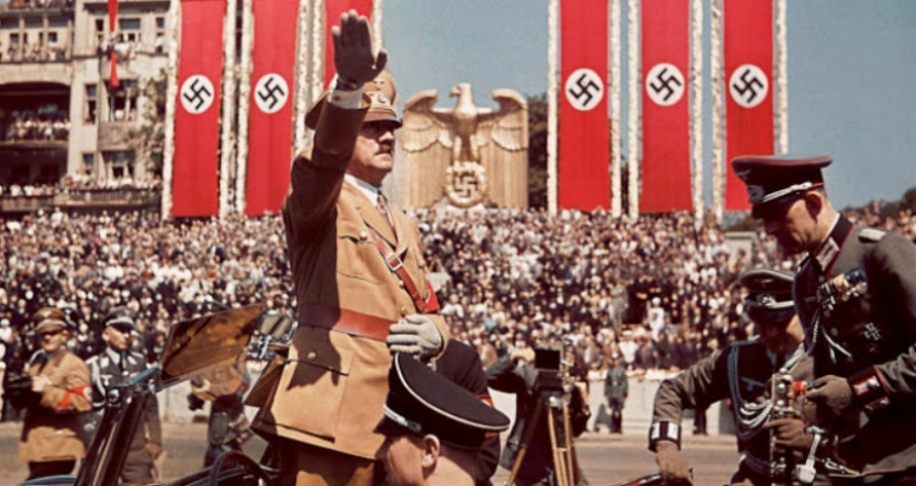Nazi Germany color photos by Hugo Jaeger, the personal photographer of Hitler