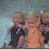 Non-random accident: a woman gave birth to triplets, not knowing about the pregnancy