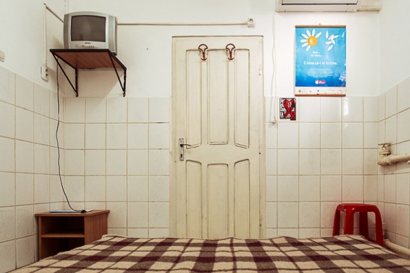 Oasis of love in Romanian prisons