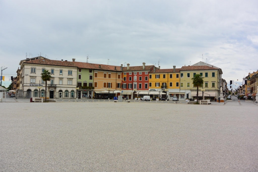 Palmanova is a symmetrical fortress city in Italy