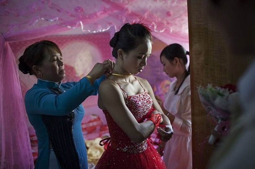 Para leer: pesado de la vida cotidiana de un Vietnamita circo