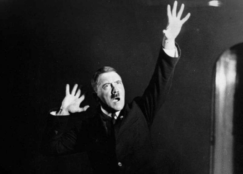 Pictures of rehearsals of Hitler, which had to be destroyed