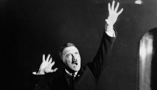 Pictures of rehearsals of Hitler, which had to be destroyed Pictures of rehearsals of Hitler, which had to be destroyed