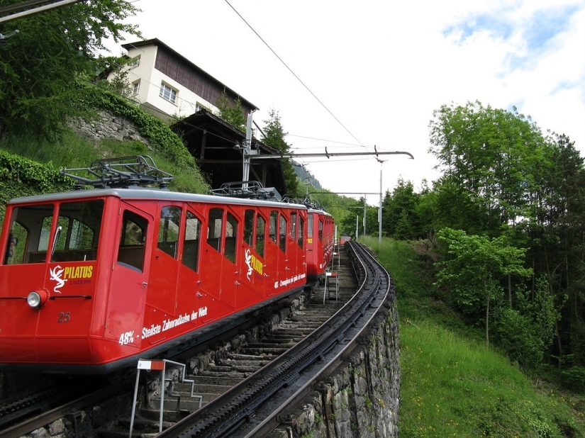 Pilatusbahn — la más pronunciada de ferrocarril en el mundo