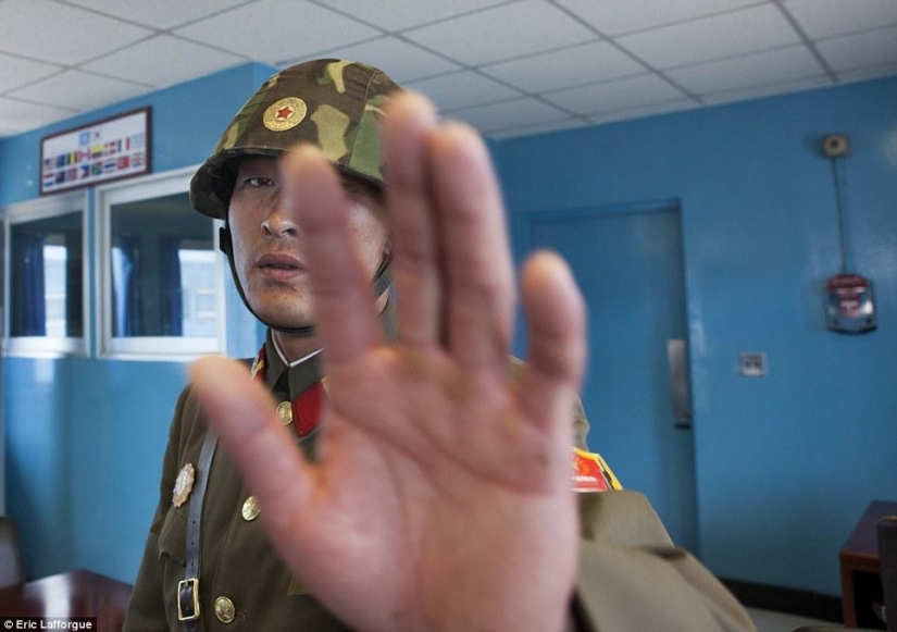 Prohibido fotos de Corea del Norte, filmado con una cámara oculta