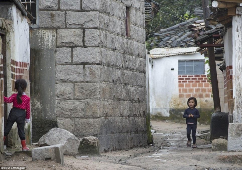 Prohibido fotos de Corea del Norte, filmado con una cámara oculta