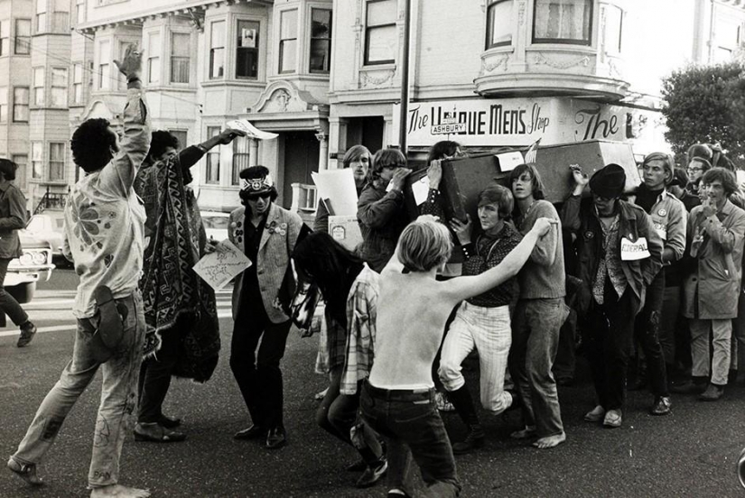 Revolution without pants: how was hanging out hippies of the 60's