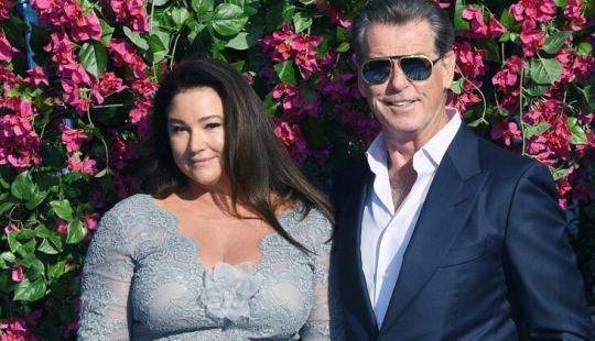 Se veía como en su juventud, la mujer de Pierce Brosnan