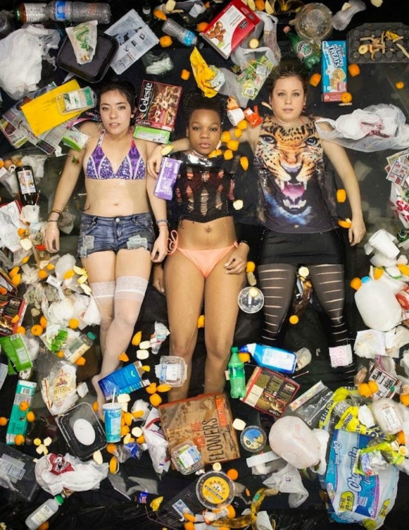 Shocking photo: how much garbage you produce in a week