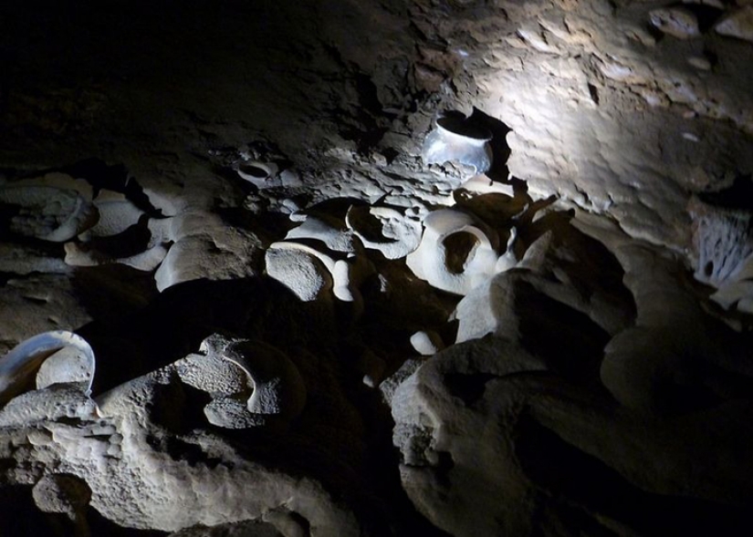 Siniestro secreto de la cueva de Cristal de la virgen