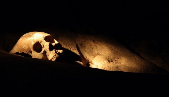 Siniestro secreto de la cueva de Cristal de la virgen