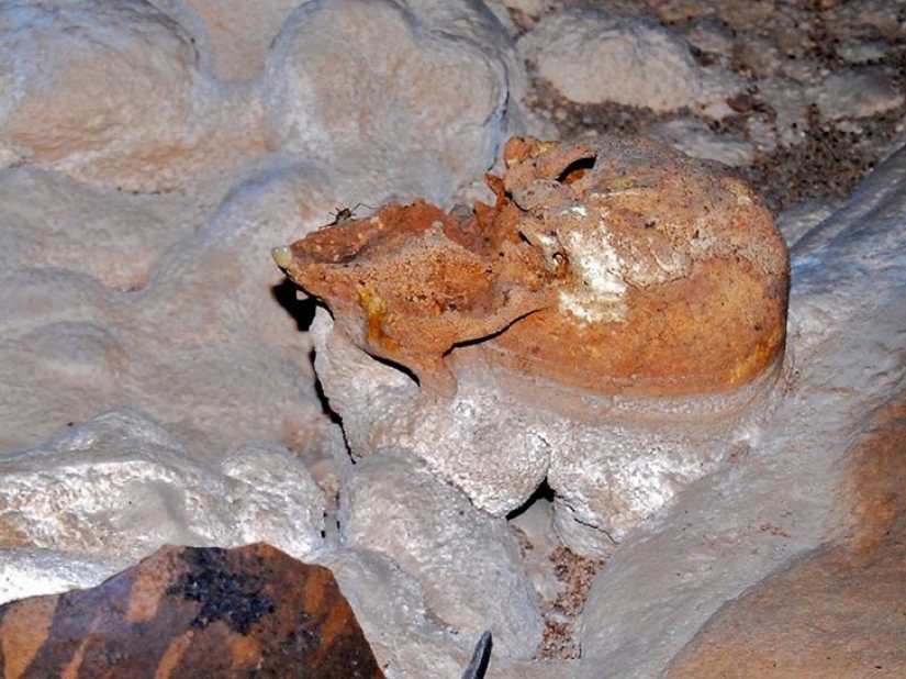 Siniestro secreto de la cueva de Cristal de la virgen