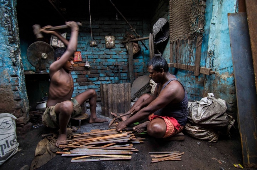 Strong and very emotional footage of the hard workers from around the world