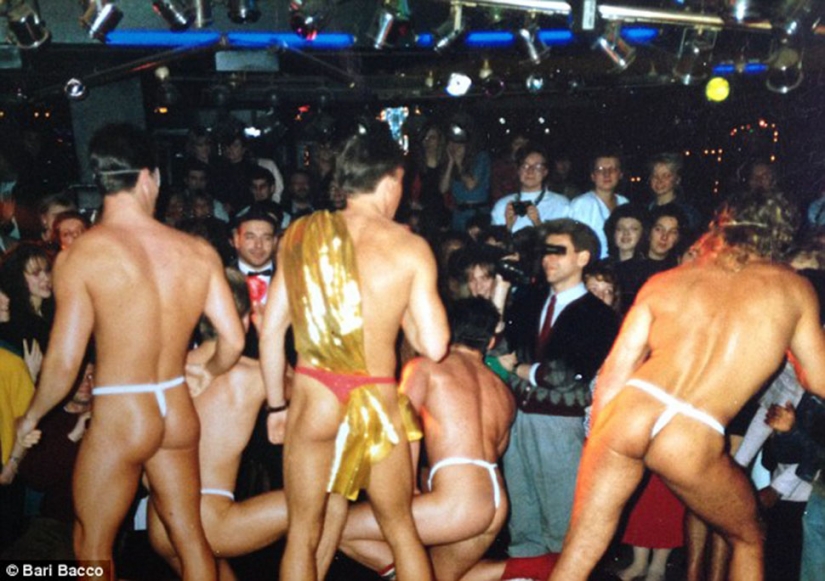 The adventures of the most famous in the world of a team of strippers