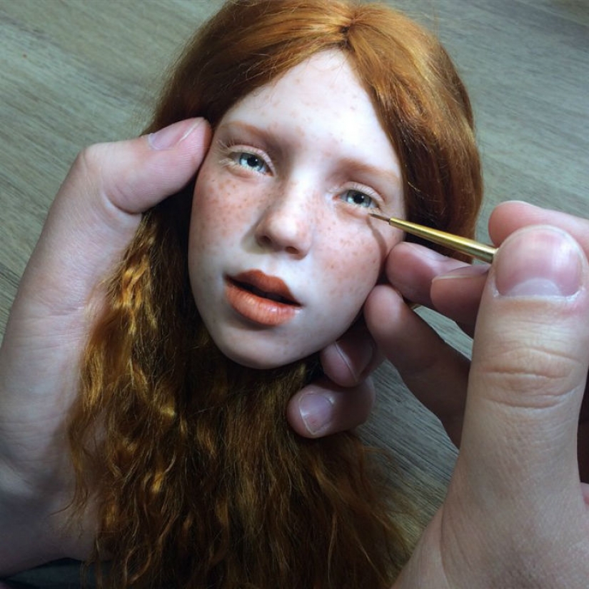 The artist creates are so realistic dolls that already goosebumps
