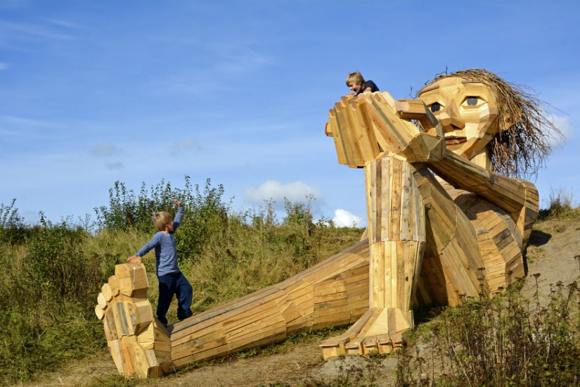 The artist painted a treasure map and hid friendly giants in the forests of Copenhagen