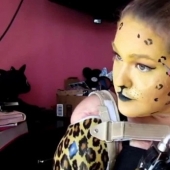 The endless will to live: blogger without arms and legs creates a stunning makeover
